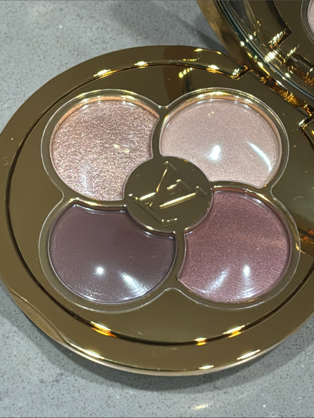 Louis Vuitton LV Ombres Eyeshadow Palette - 250 Nude Mirage with case, new - Picture 2 of 2